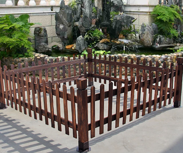 防腐木栅栏
